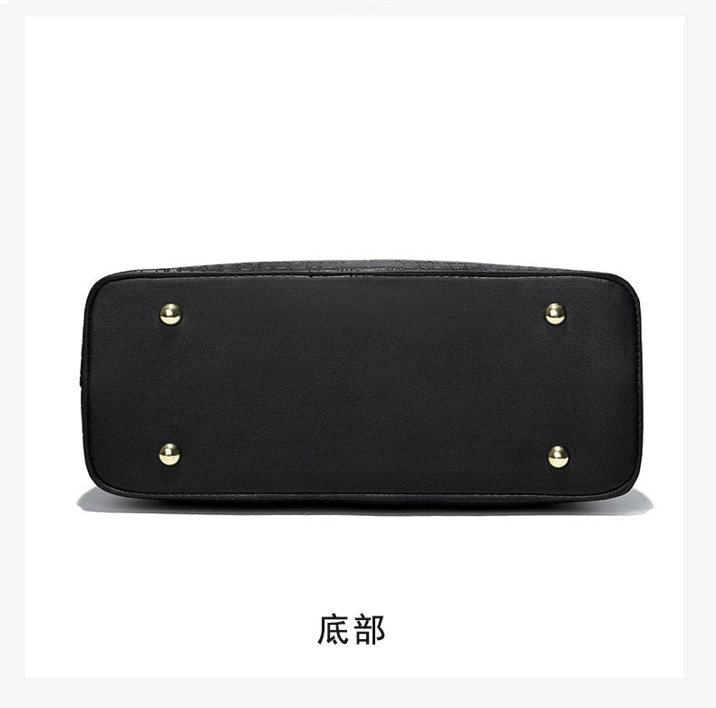 Black Branded Purse 671 - Senora