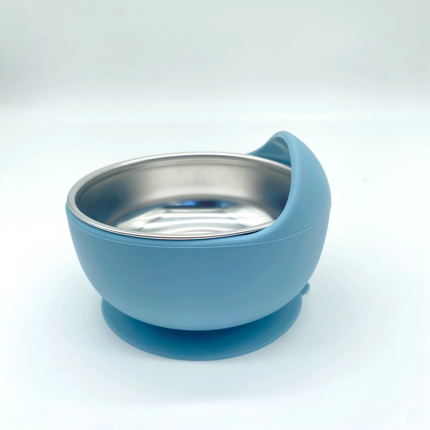 Stainless steel bowl with silicone suction