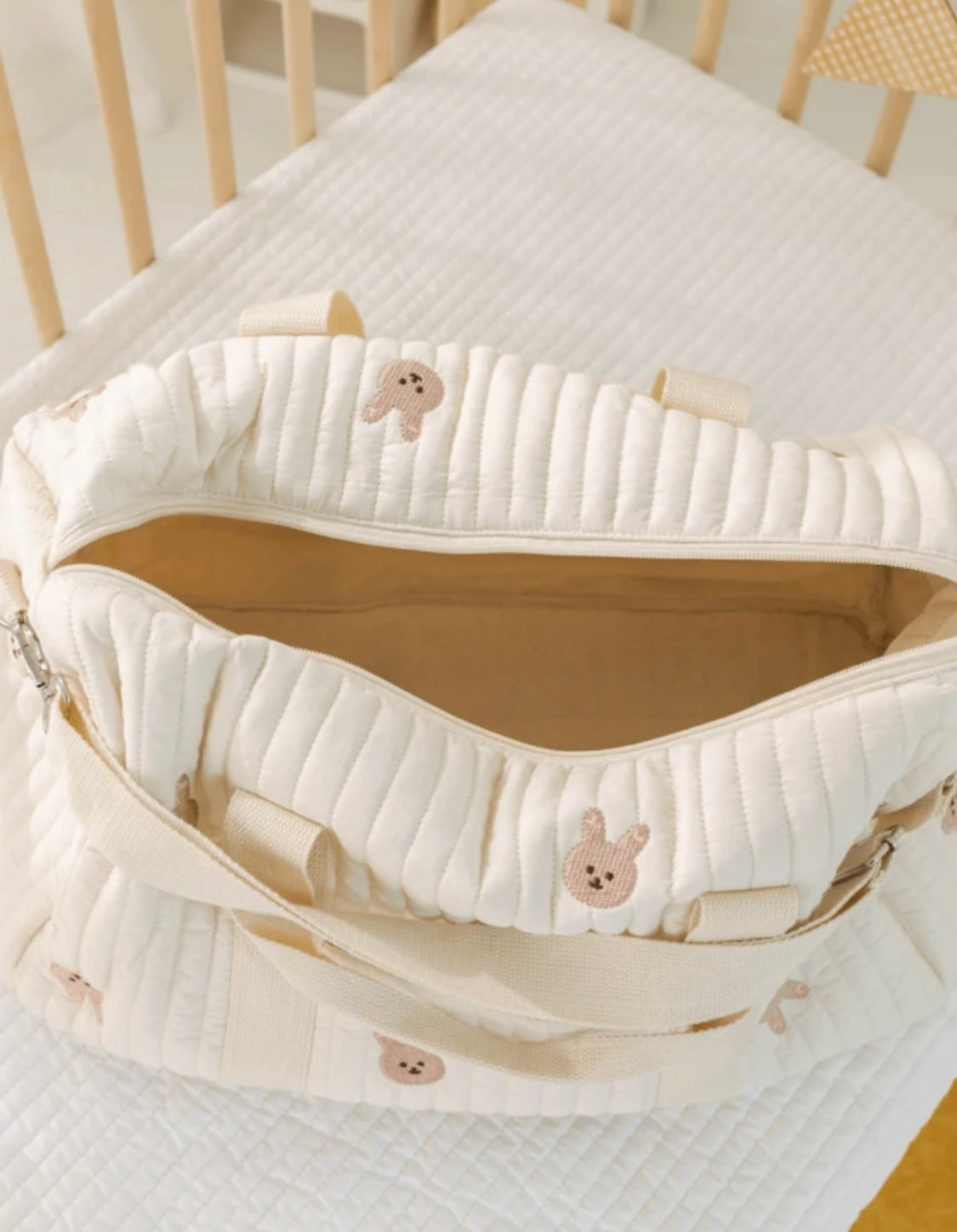 New Maternity Tote Bag - Diaper Mommy Maternity Duffle Bag Bunny & Bear Print