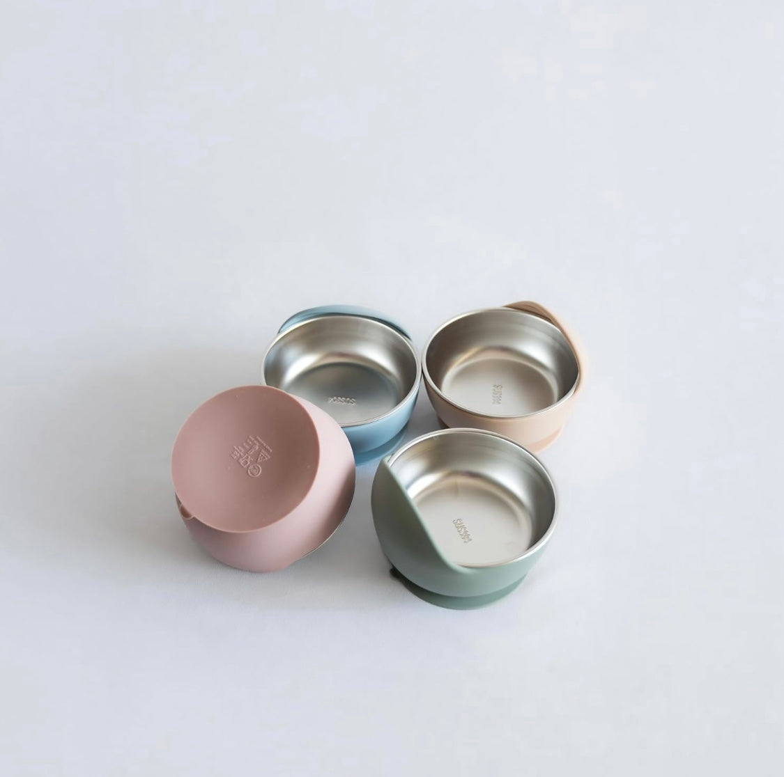 Stainless steel bowl with silicone suction - Beige